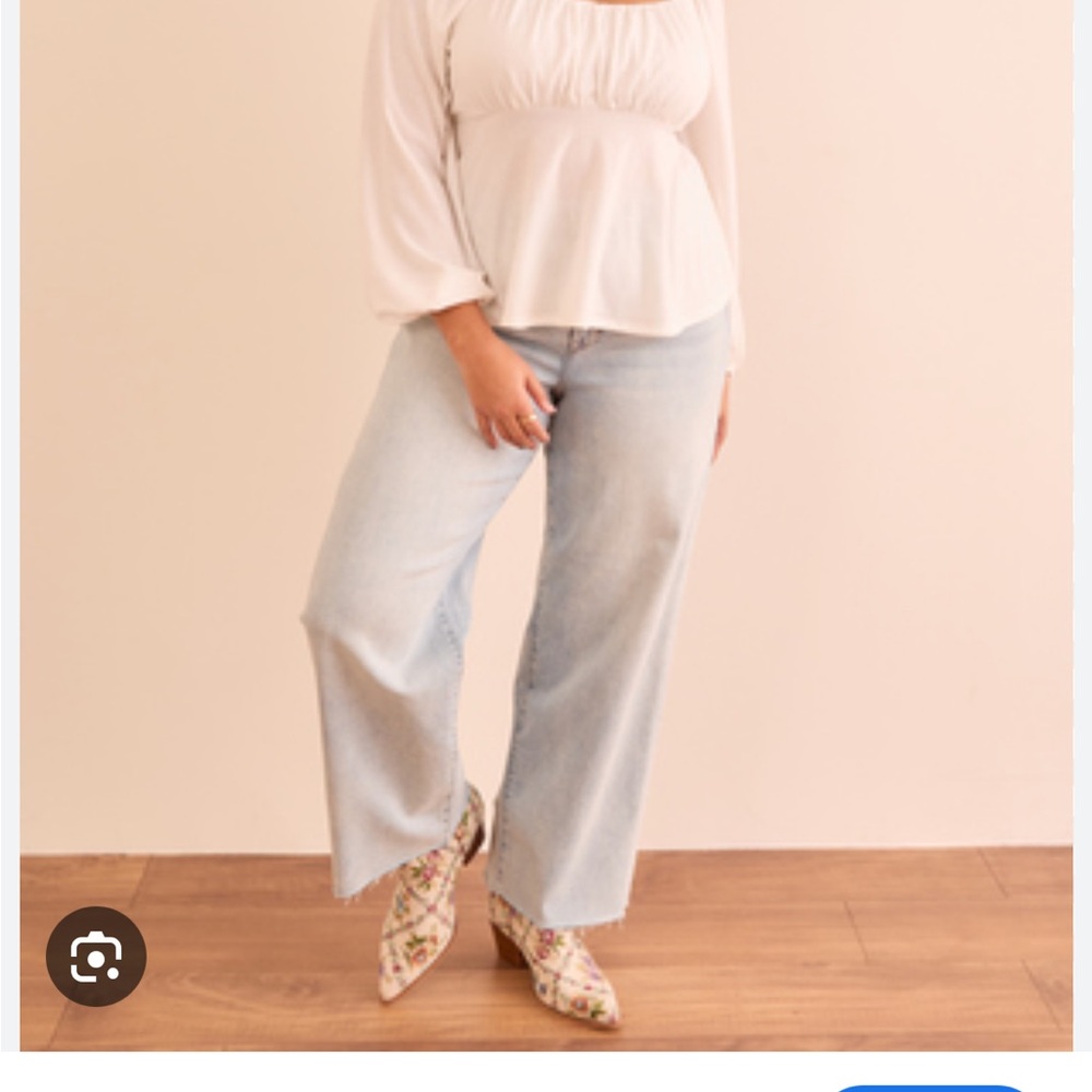 Light Blue Women's Wide-Leg Jeans